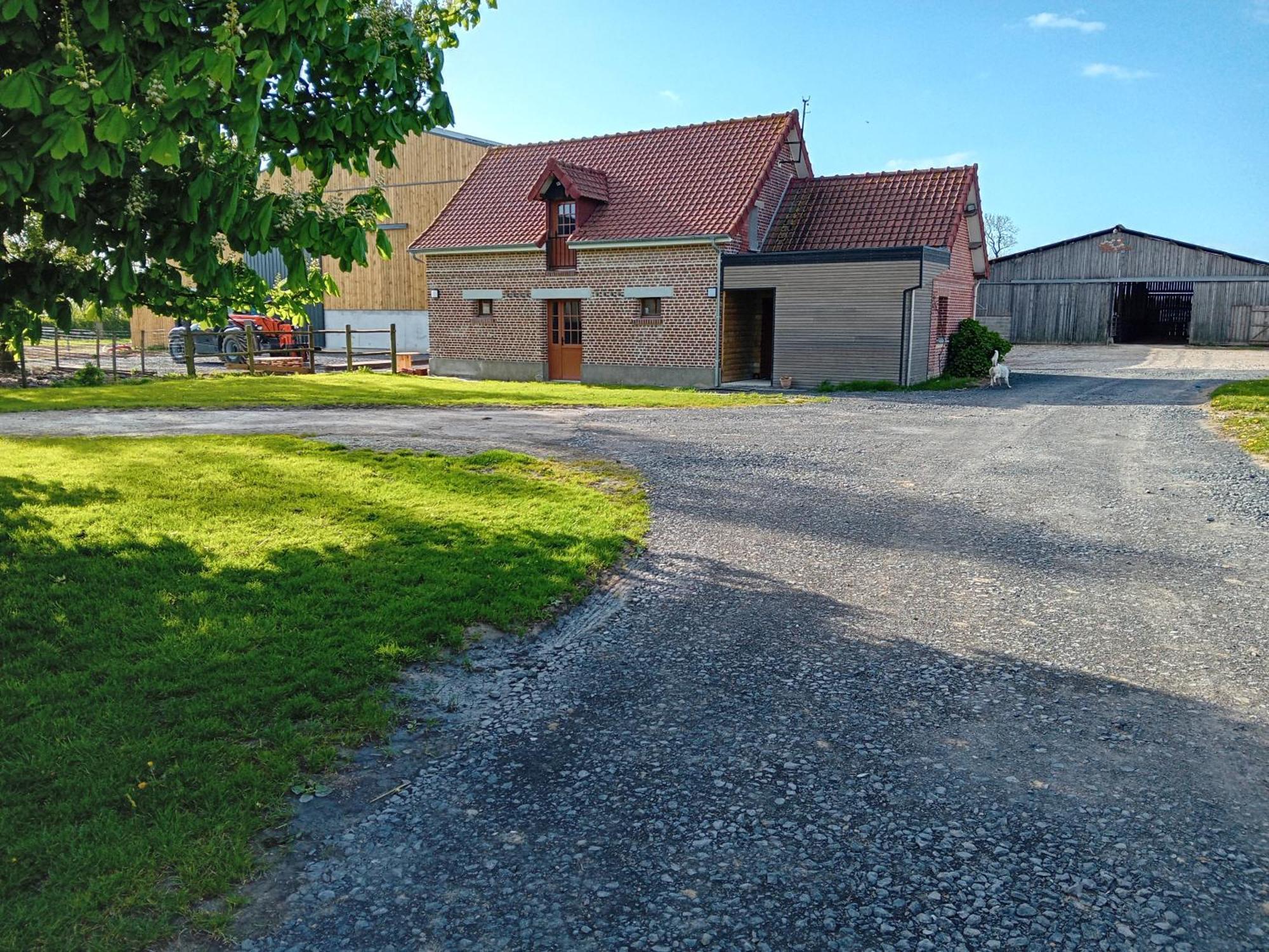 Gite Ferme Du Marronnier Derchigny 외부 사진